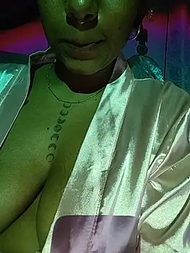 Chat XXX Live Kandeefooxxx