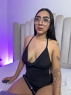 emmi_miller's Live XXX Chat