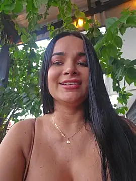 دردشة CataleyaRusso الجنسية المباشرة