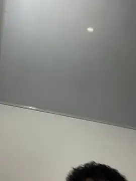 MorenoHot90's Webcam Show