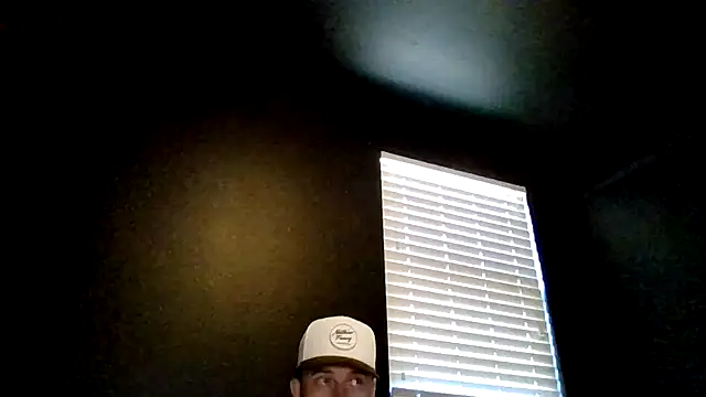 Mikecloudyhawk's Live XXX Chat