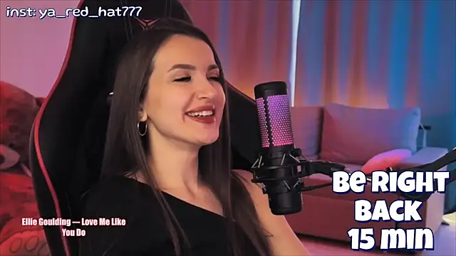 -RED_HAT- Adlı Modelin Canlı XXX Sohbeti