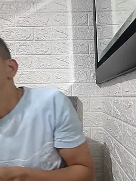 Tiger_cryad's Live XXX Chat