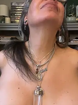 dieseldame1313's Live XXX Chat