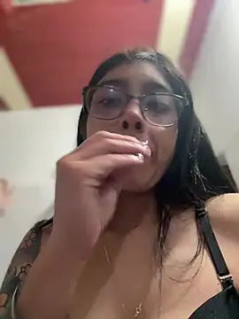 PamelaFtMia live XXX chat