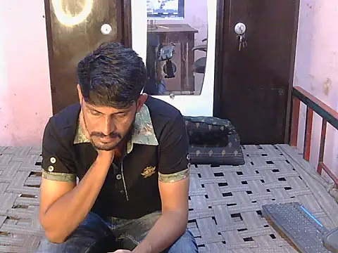 XXX chat uživo modela HotXKrish