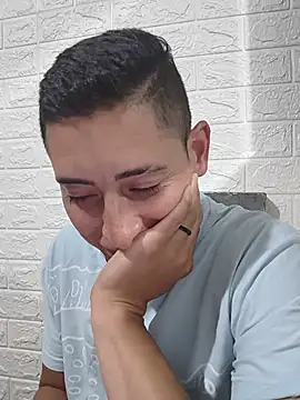 Chat XXX en directo de Tiger_cryad