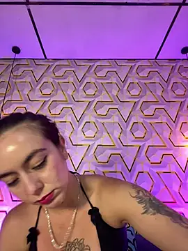 MelanyyJhonson15のライブXXXチャット