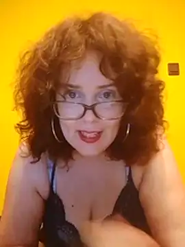 צ'אט XXX בשידור חי של KatarinaStripper