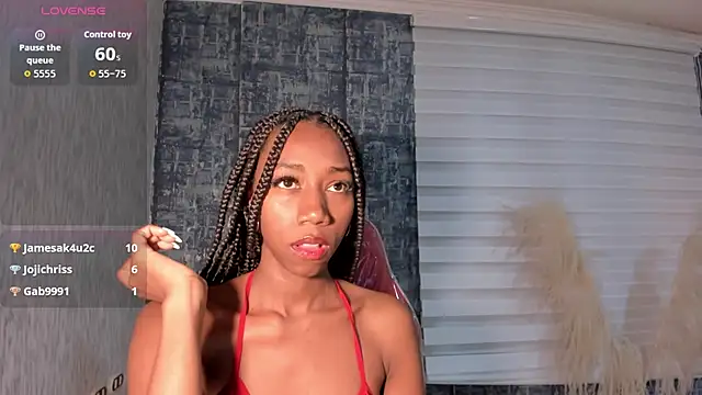NathalyLeen 现场XXX聊天