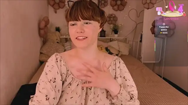 DreamyLuna's Live XXX Chat