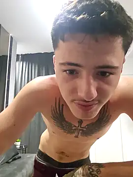 denysio89n Live XXX chat