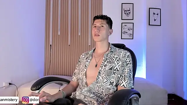 Dorianmistery2322_ 라이브 XXX 채팅