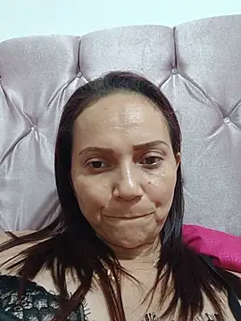 Amanda39's Live XXX Chat
