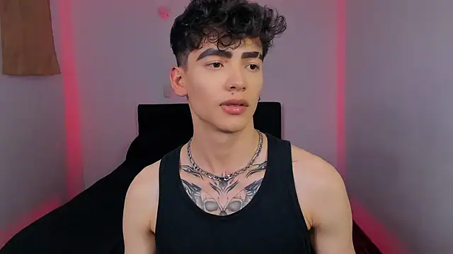Živý XXX chat Axel_InkShade_