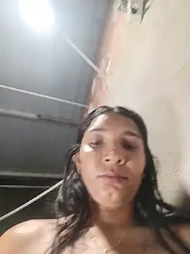 chikivivi-'s Live XXX Chat