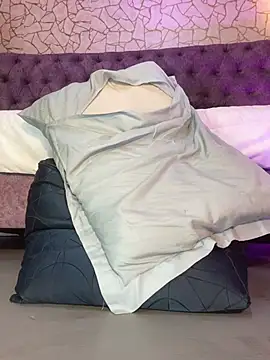 EMILYY_FOXY 라이브 XXX 채팅