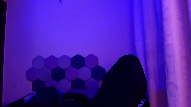 Horny_tgn 现场XXX聊天