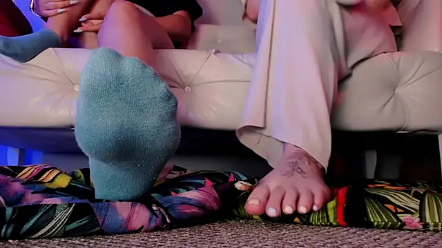 footfetish_baby 现场XXX聊天