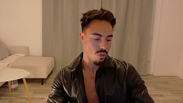 Master_Lukas Chat XXX live