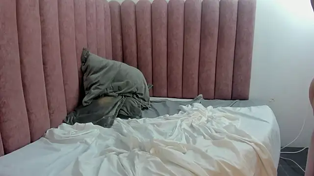 KittyKiss_ élő XXX-chatje