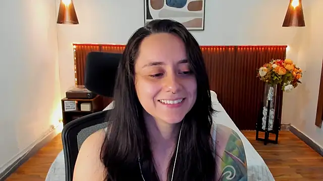 XXX chat uživo modela KatherineBond