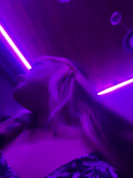 Sara_92のライブXXXチャット