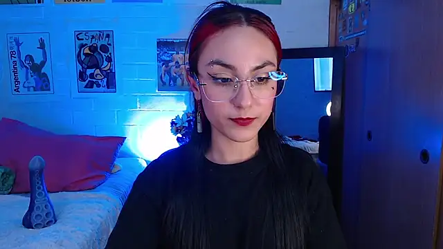 Amy66 Adlı Modelin Canlı XXX Sohbeti
