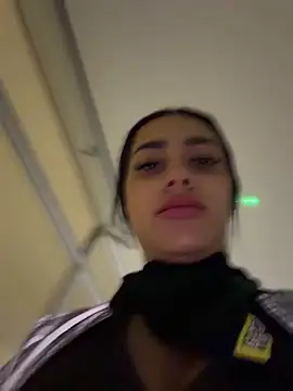 Chat XXX en directo de AlannaEvons