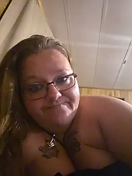 Chat +18 de subbybabygirl696985 ao vivo