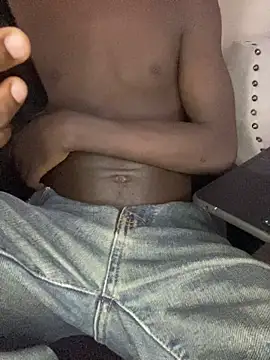 Онлайн чат XXX Kenyancock100