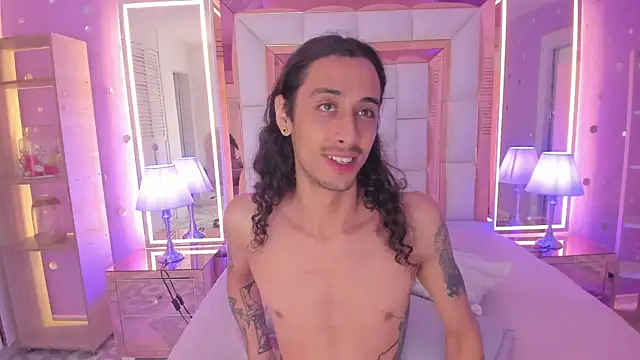 Chatroom XXX en direct de Goldentemptation_