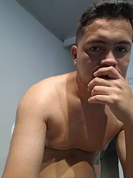 ORTIZ96hot 라이브 XXX 채팅