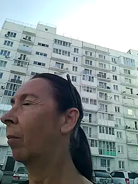 Czat XXX na żywo – Celine_Faer1