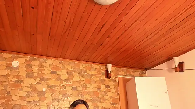 Khaimmi Live XXX-Chat