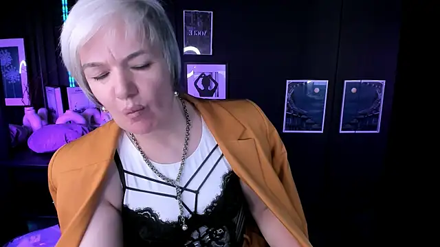 CarmenSoft's Live XXX Chat