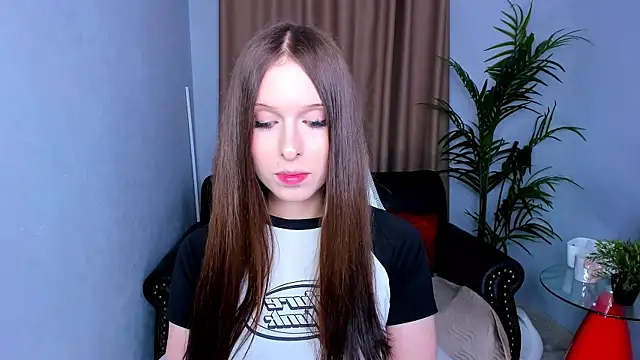 dark_k1tty Adlı Modelin Canlı XXX Sohbeti