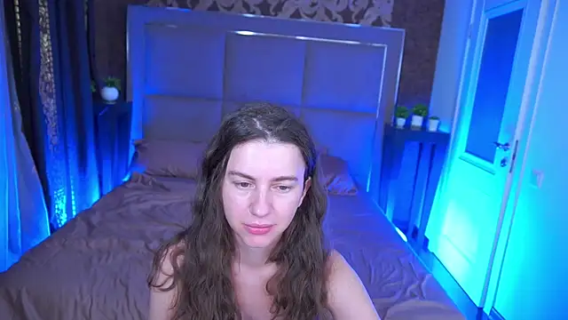 LittleJulii live XXX chat