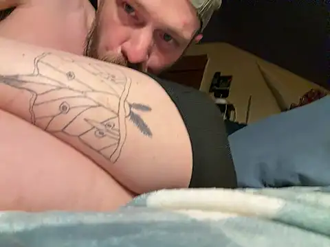 Twhatuwant Webcam Show