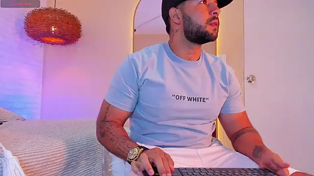 jekvalentino's Live XXX Chat