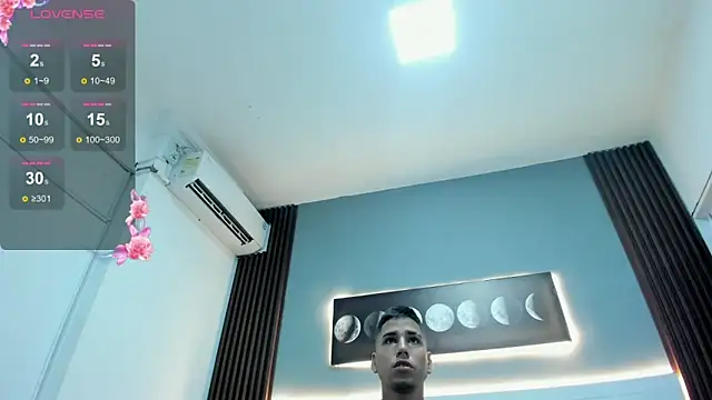 Mauro_boy live XXX chat