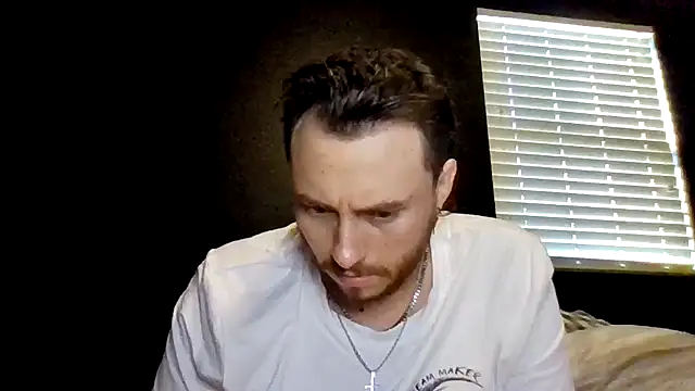 Mikecloudyhawk Chat XXX in diretta