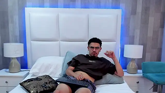 JadenJake XXX чат на живо