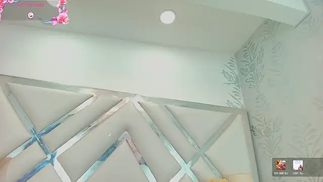 ariannaruiz's Live XXX Chat