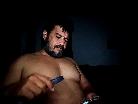 tarra122 লাইভ XXX চ্যাট