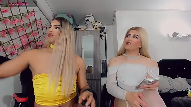 Thiara_veky_'s Live XXX Chat