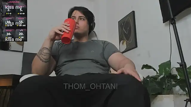 Thom_Ohtani Webcam show