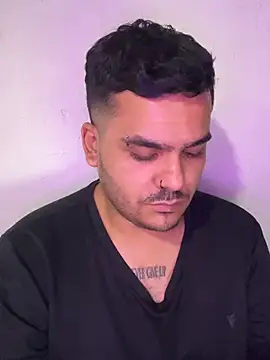 LatinBearX Live XXX-chat