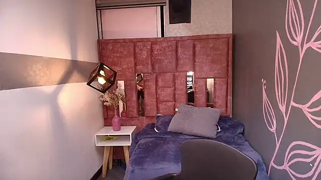 Chat +18 de Maddy__Carter_ ao vivo