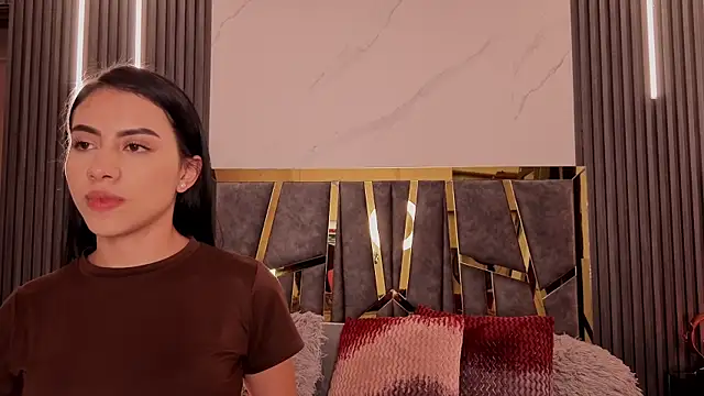 ScarletTorres' Live XXX Chat